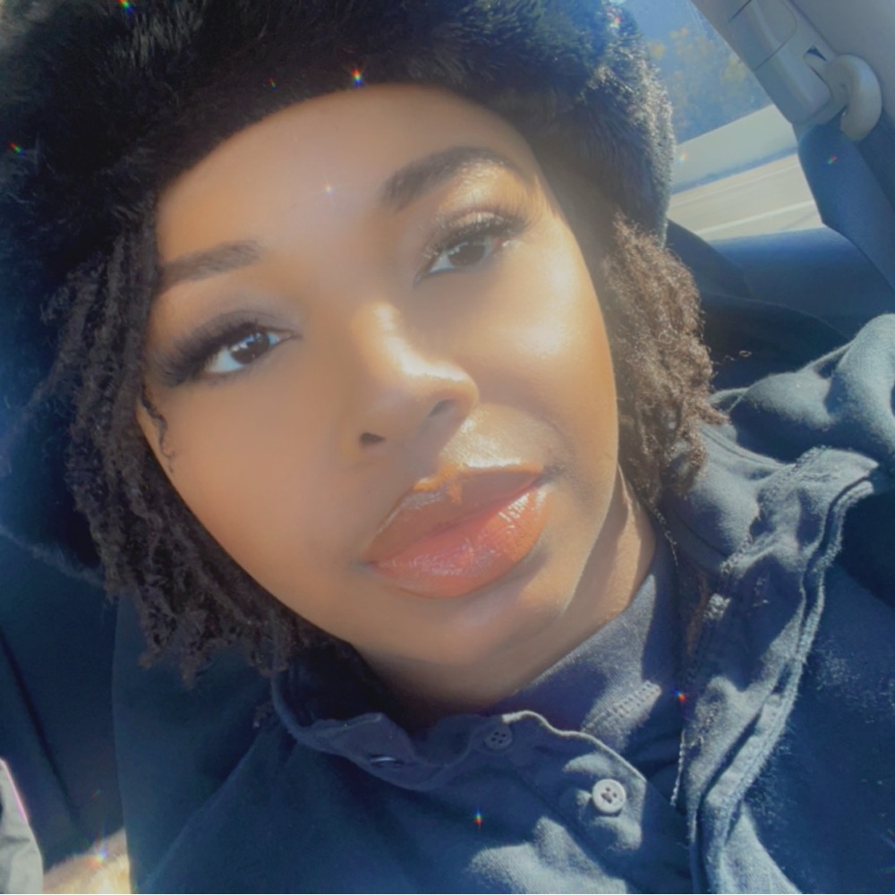 Meet your Posher, Devin